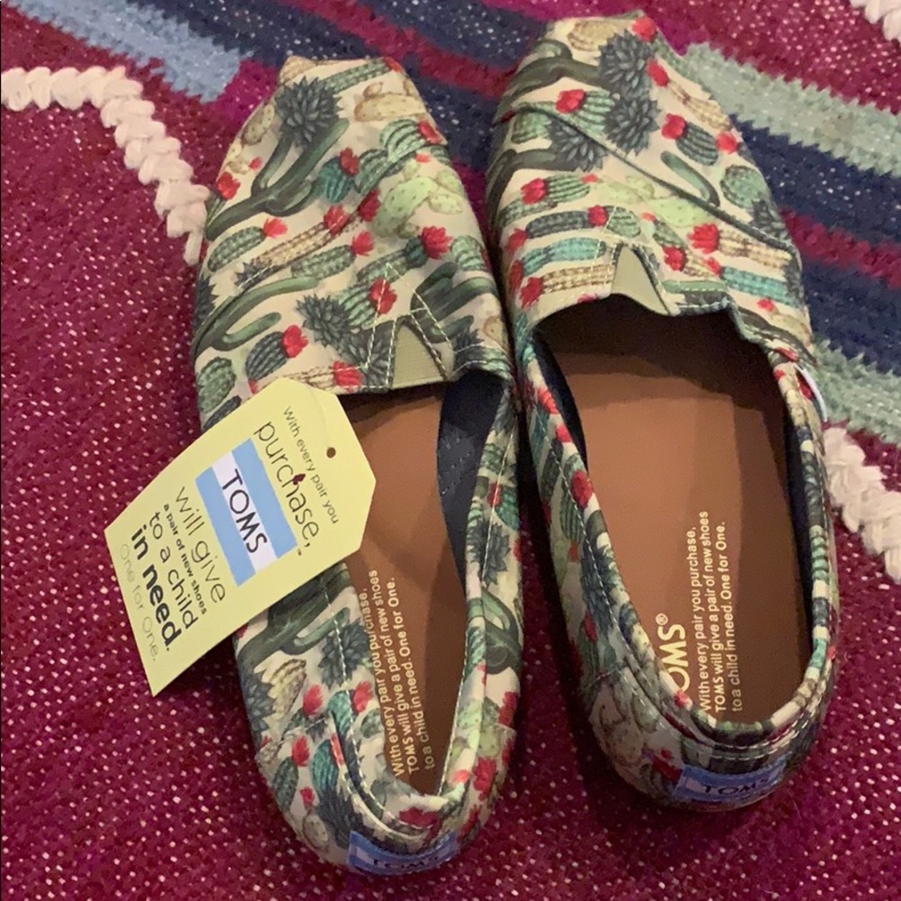 Toms cactus size 9 women